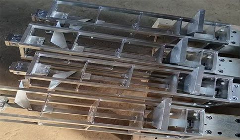 基于有限元分析的拉挤模具优化设计